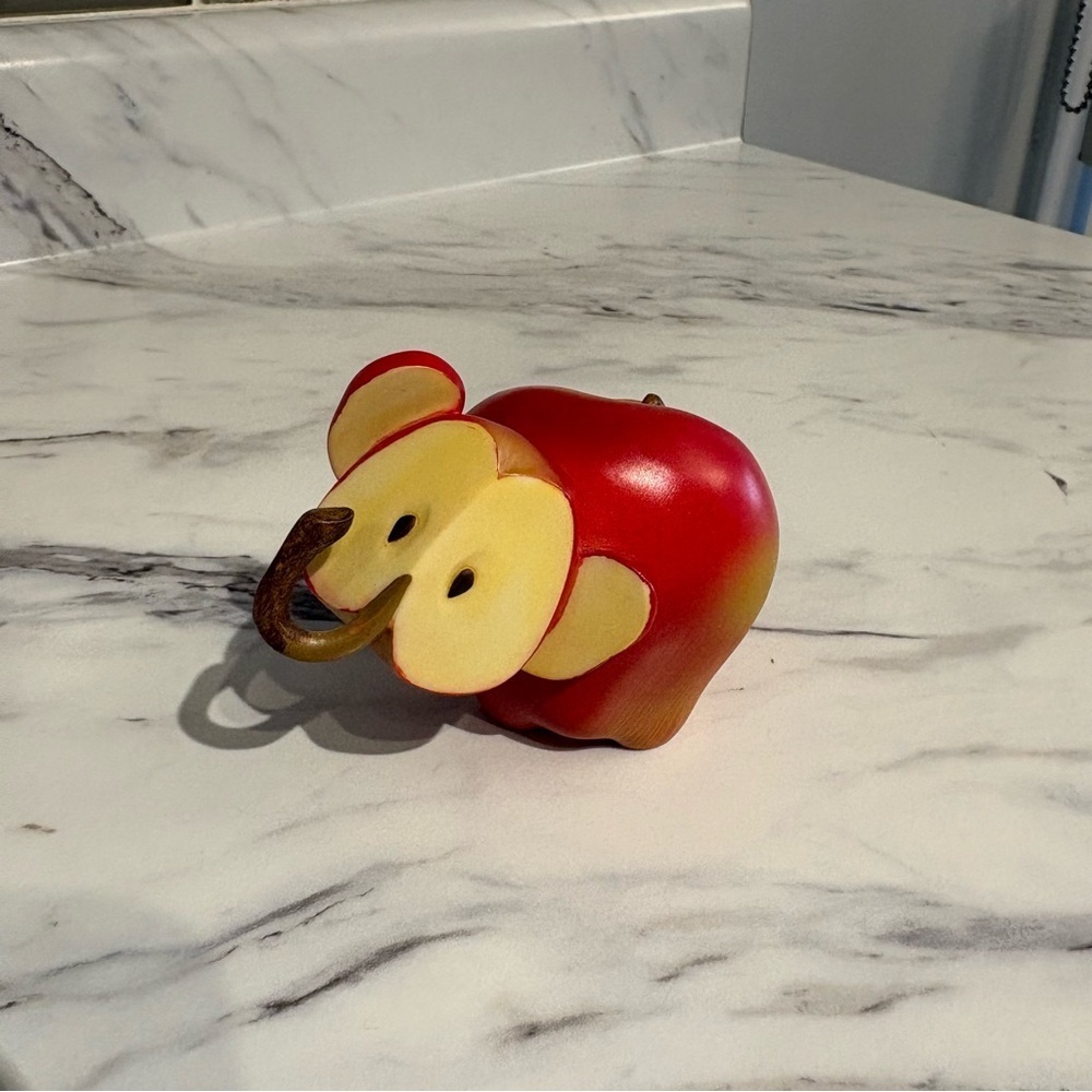 Enesco Home Grown Apple Elephant anthropomorphic figurine
